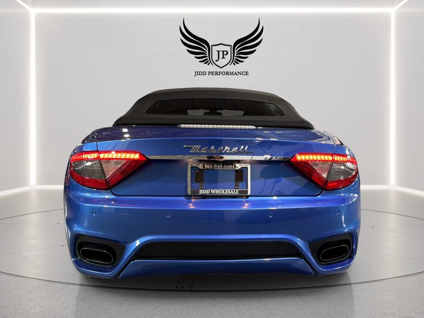 Used 2018 Maserati GranTurismo Sport RWD image 38