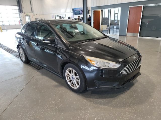 Used 2015 Ford Focus SE FWD video 1