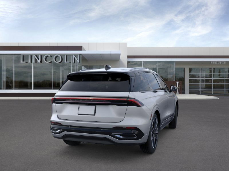 New 2026 Lincoln Nautilus Reserve image 8