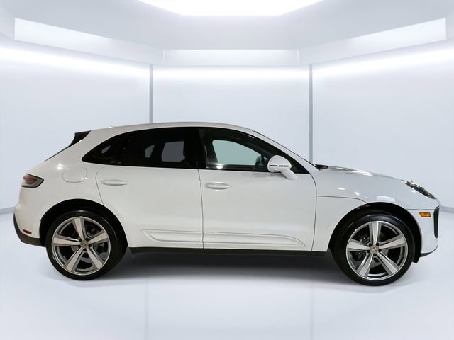 New 2026 Porsche Macan image 5