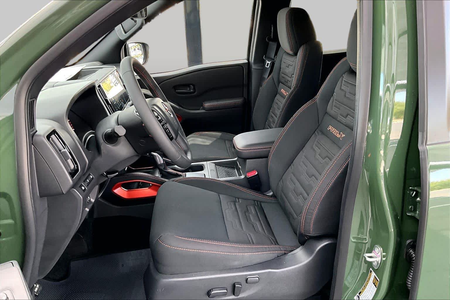 New 2026 Nissan Frontier Pro-X w/ Pro-X Convenience Package RWD image 9
