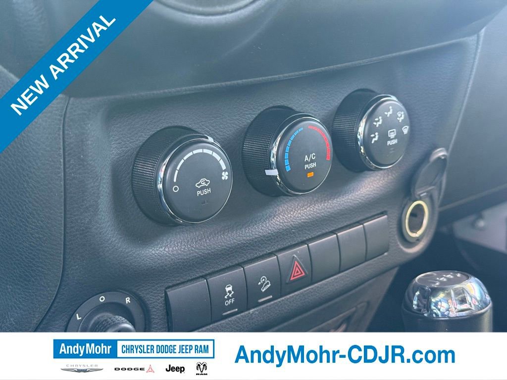 Used 2013 Jeep Wrangler Sport AWD/4WD image 8