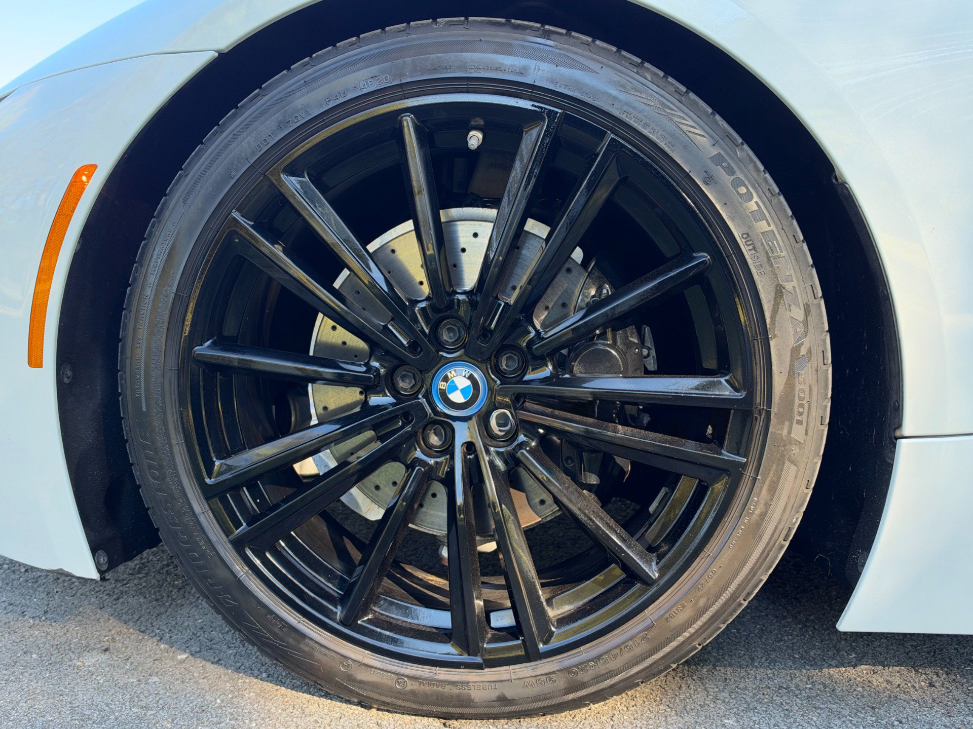 Used 2019 BMW i8 Roadster AWD/4WD image 58