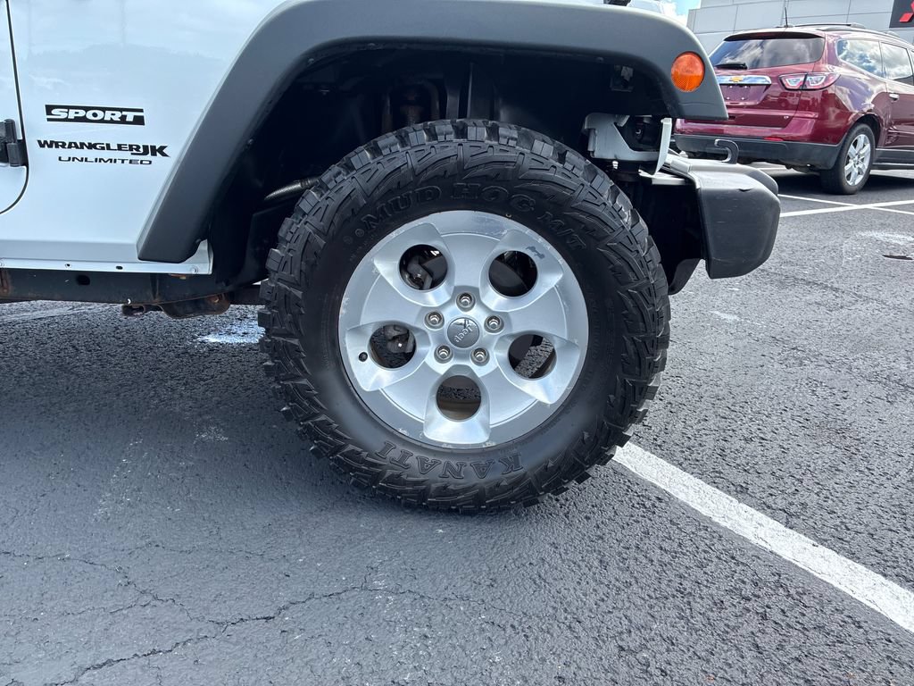 Used 2018 Jeep Wrangler Unlimited Sport S AWD/4WD image 9