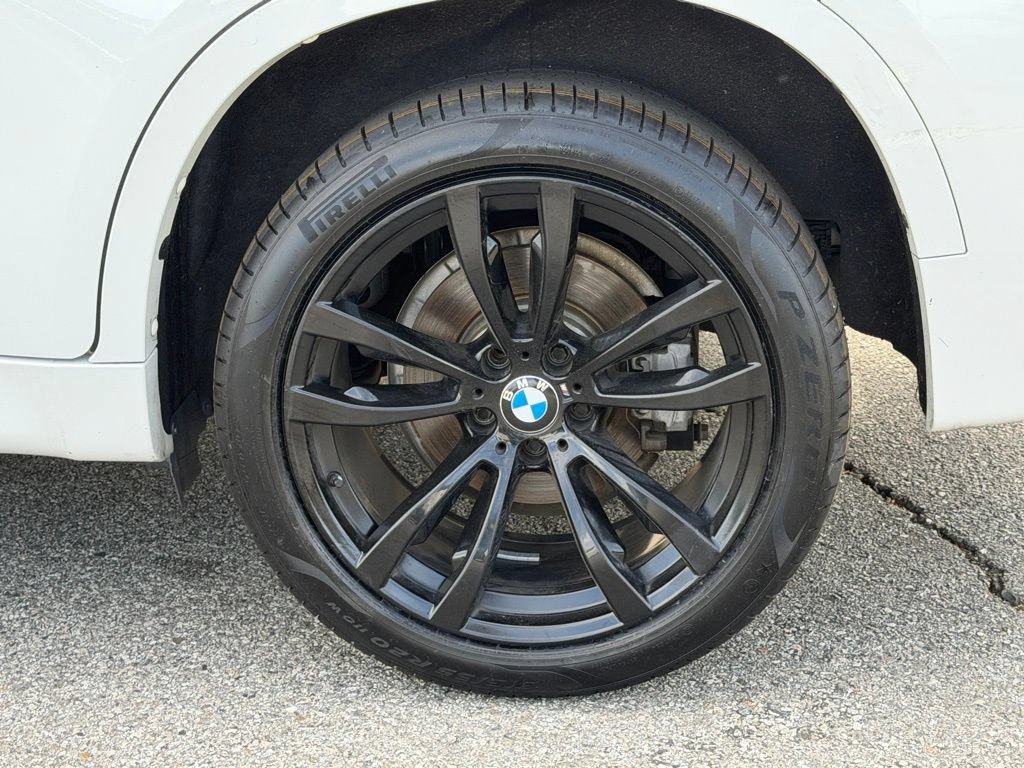 Used 2018 BMW X6 sDrive35i w/ M Sport Package RWD image 15