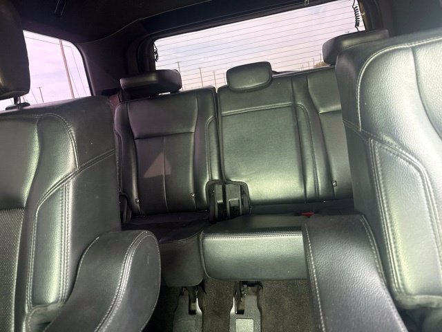 Used 2020 Ford Expedition XLT w/ Equipment Group 202A AWD/4WD image 13