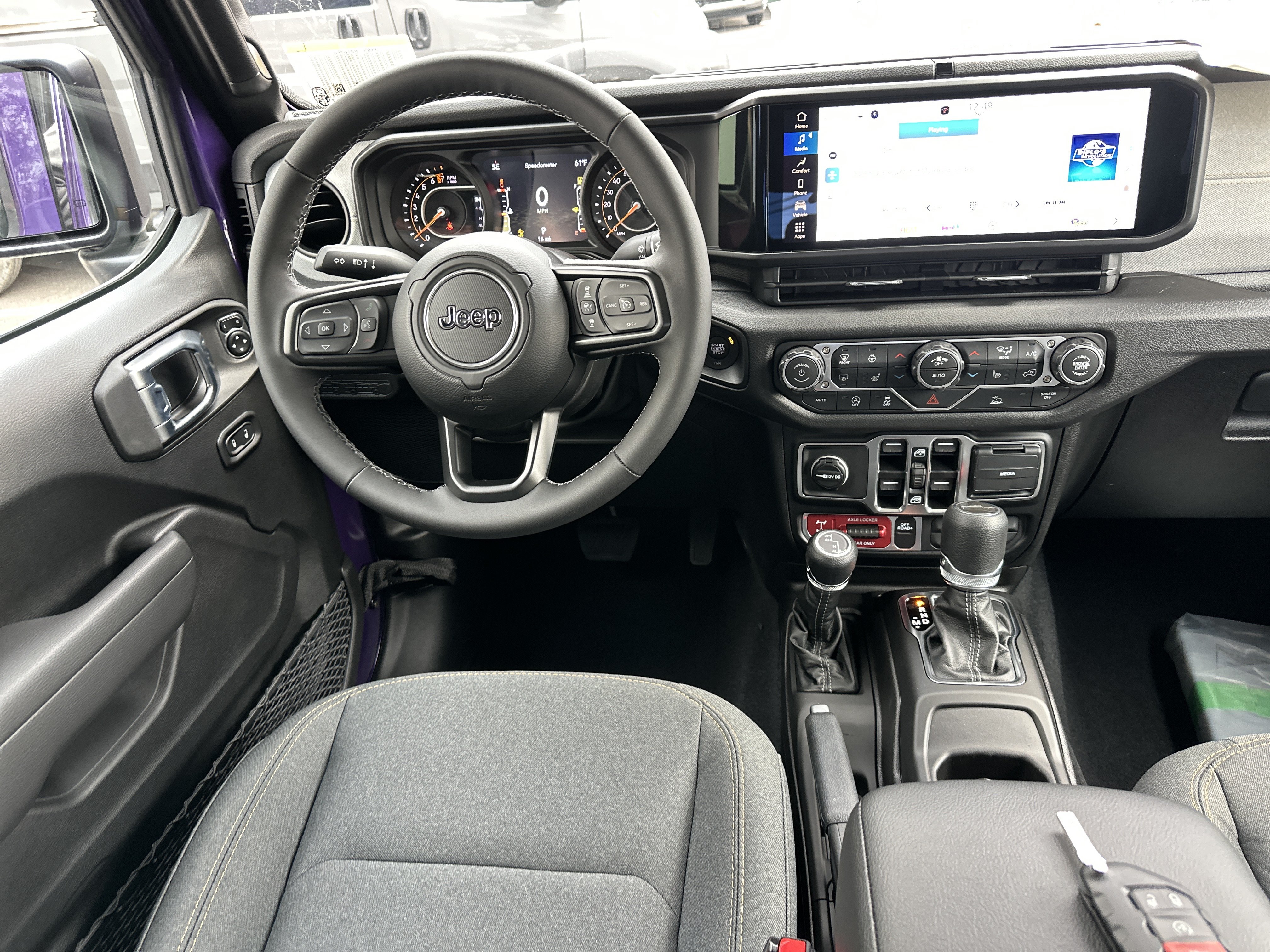 New 2026 Jeep Gladiator Sport AWD/4WD image 32