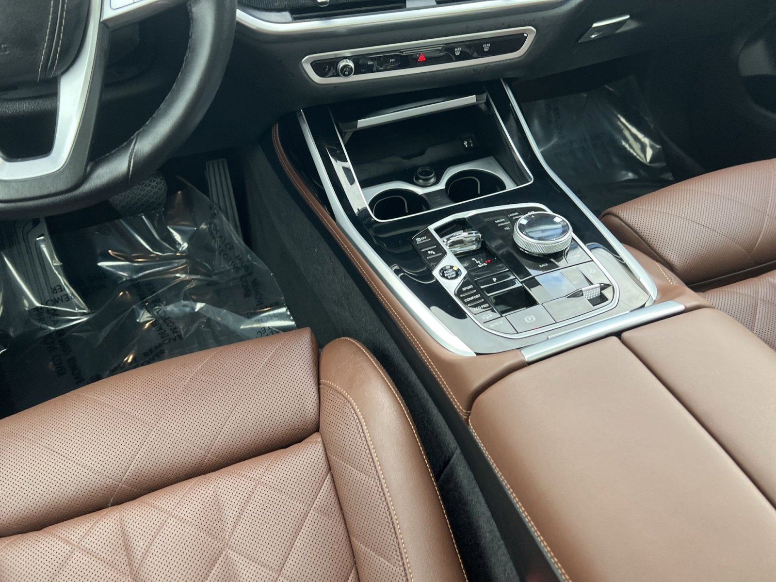 Used 2024 BMW X7 xDrive40i w/ Executive Package image 23