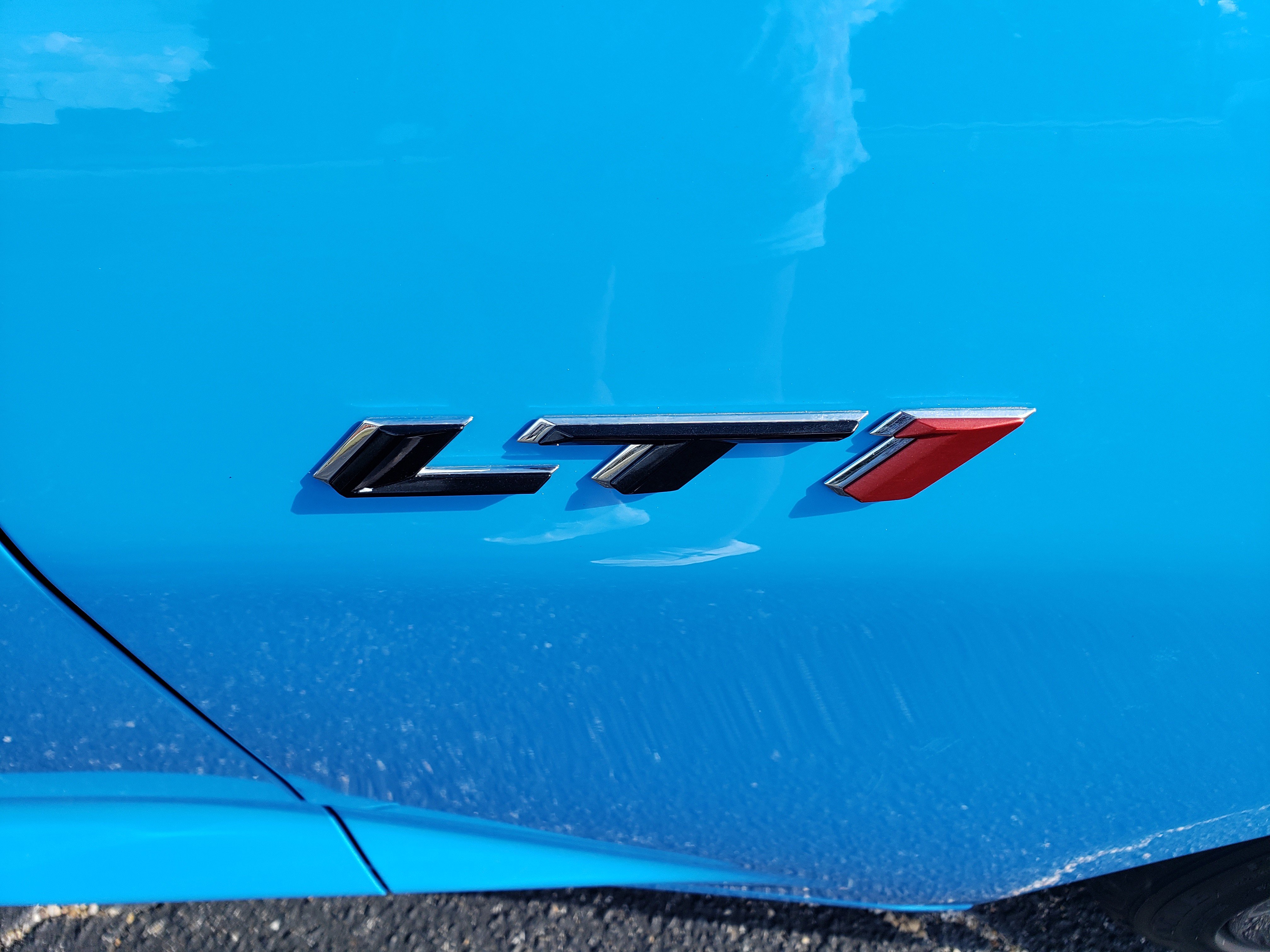 Used 2022 Chevrolet Camaro LT w/ RS Package image 12