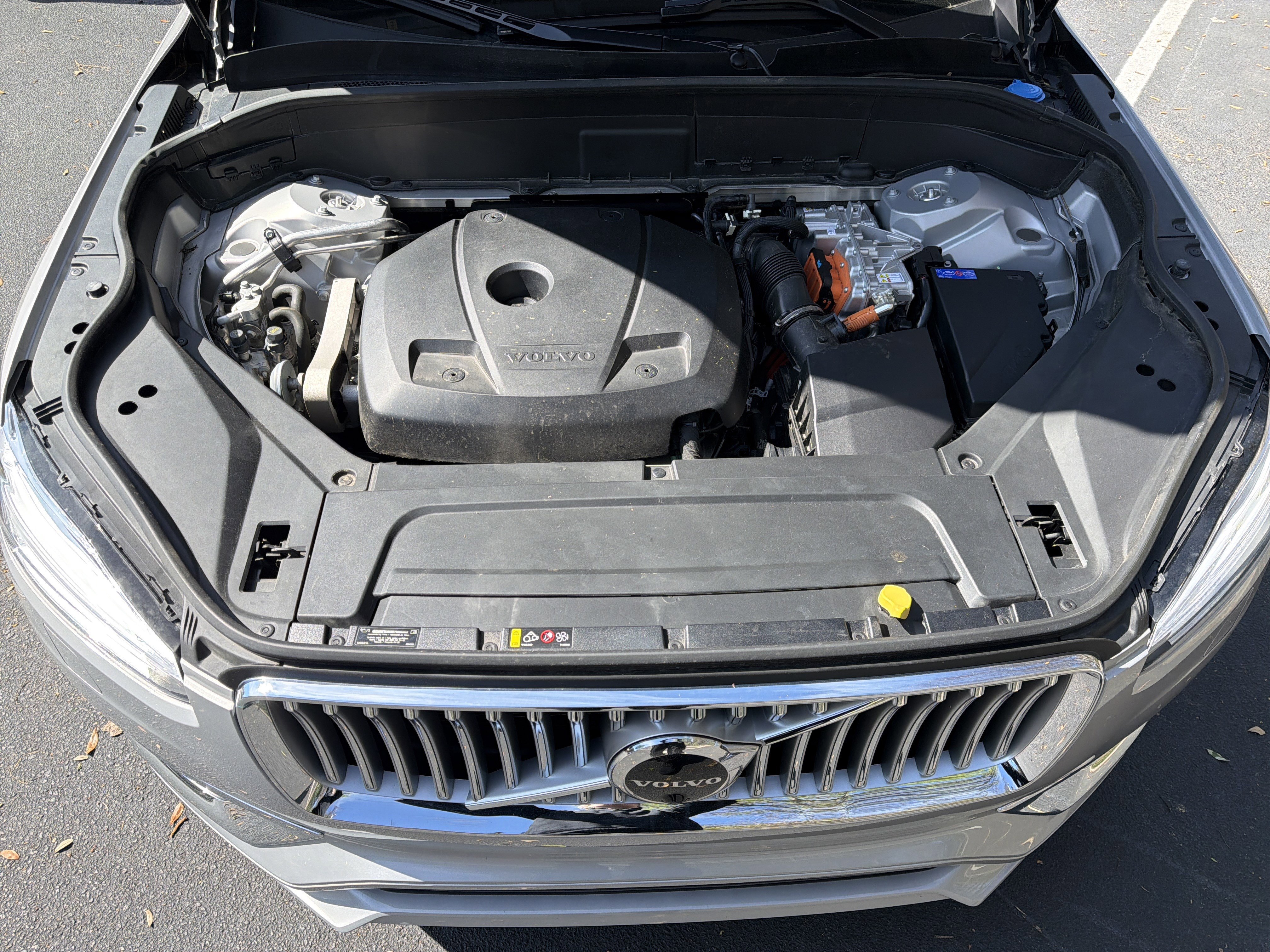 Certified 2023 Volvo XC90 T8 Ultimate w/ Protection Package image 36