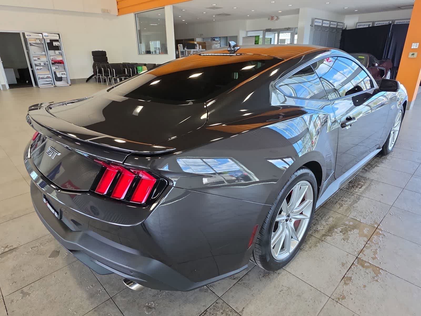Used 2024 Ford Mustang GT Premium RWD image 7
