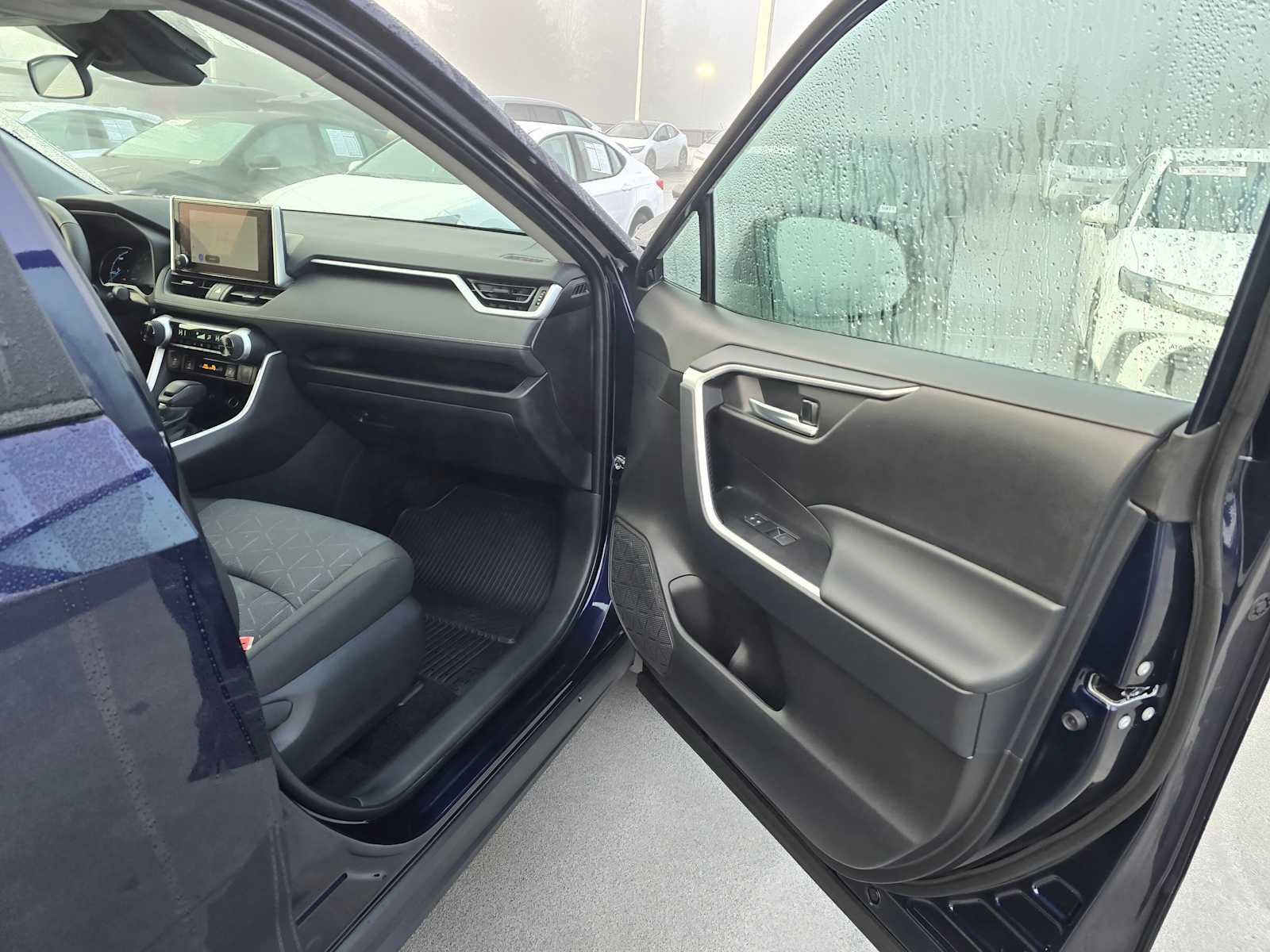 Used 2025 Toyota RAV4 XLE image 11