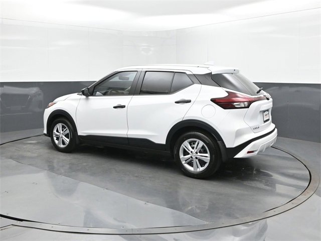 New 2025 Nissan Kicks Play S w/ Interior Electronics Package image 5