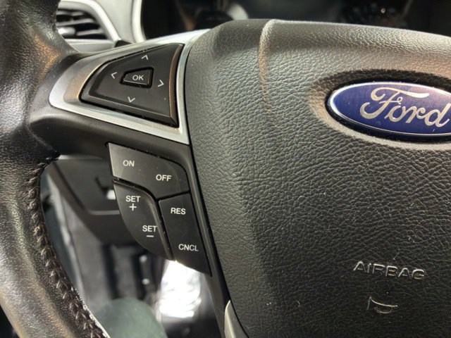 Used 2015 Ford Edge SEL FWD image 29