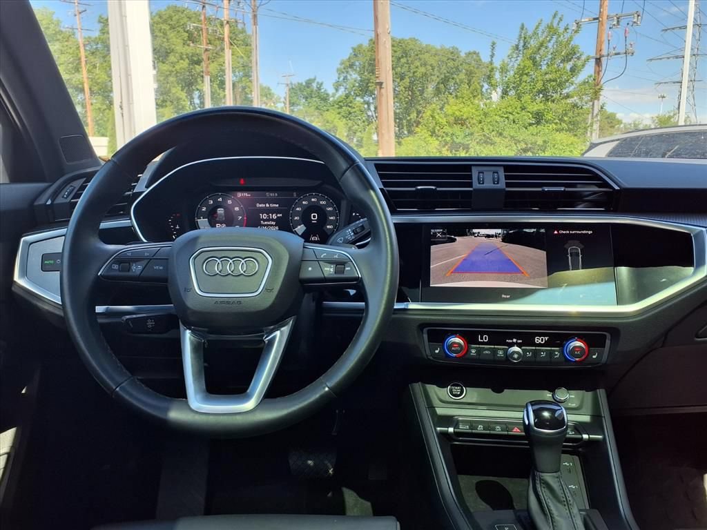 Used 2023 Audi Q3 2.0T Premium w/ Black Optic Sport Package AWD/4WD image 12