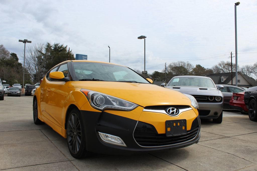 Used 2013 Hyundai Veloster RE:MIX Edition image 4