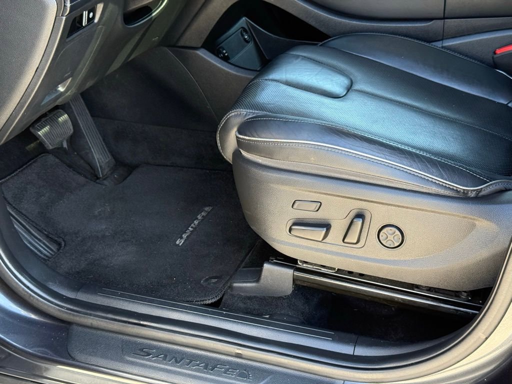 Used 2022 Hyundai Santa Fe Limited image 24