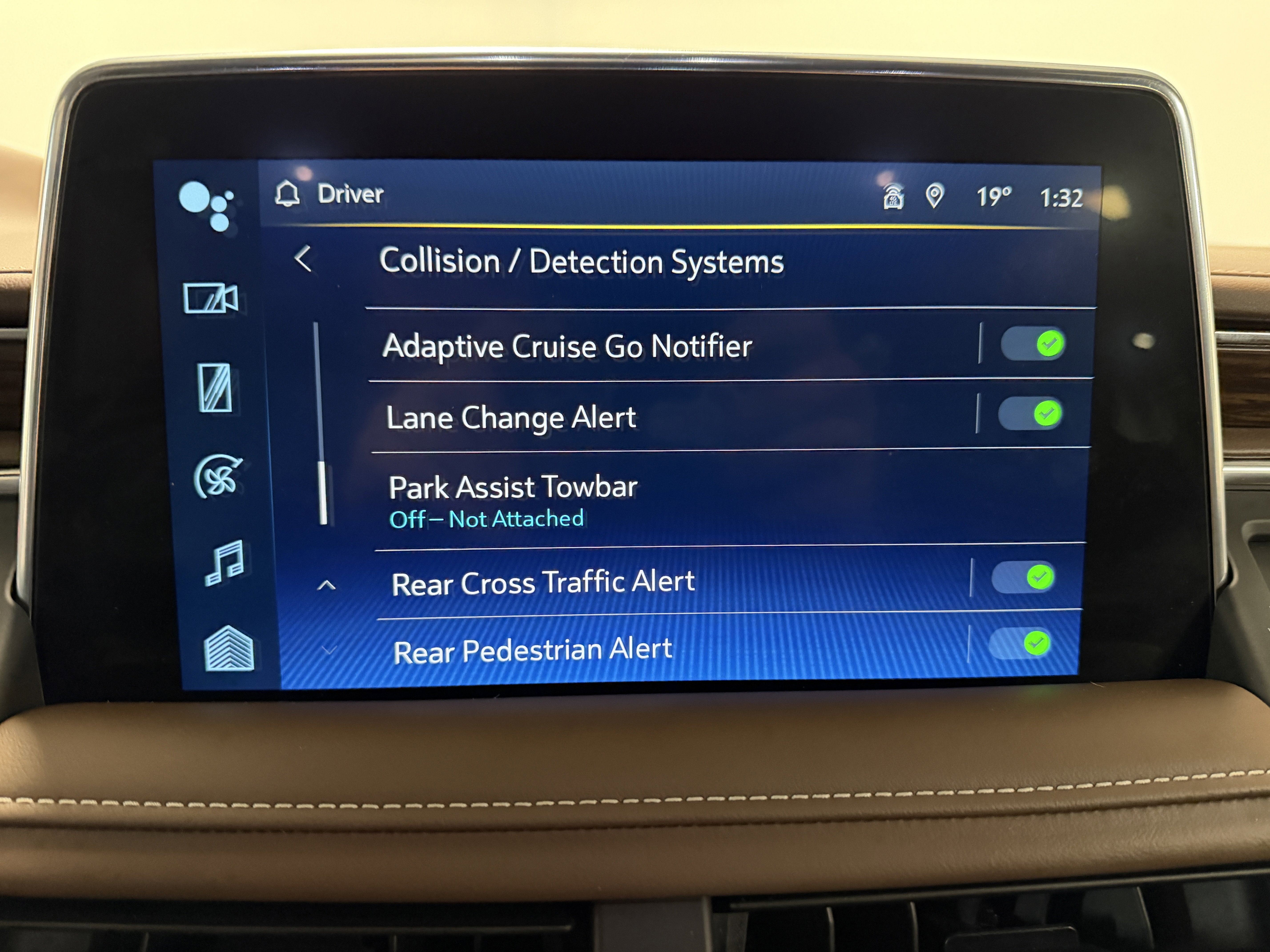 Used 2024 Chevrolet Tahoe High Country image 13