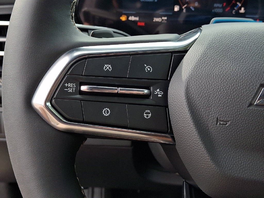 New 2027 Chevrolet Traverse Z71 w/ Enhanced Driving Package AWD/4WD image 12