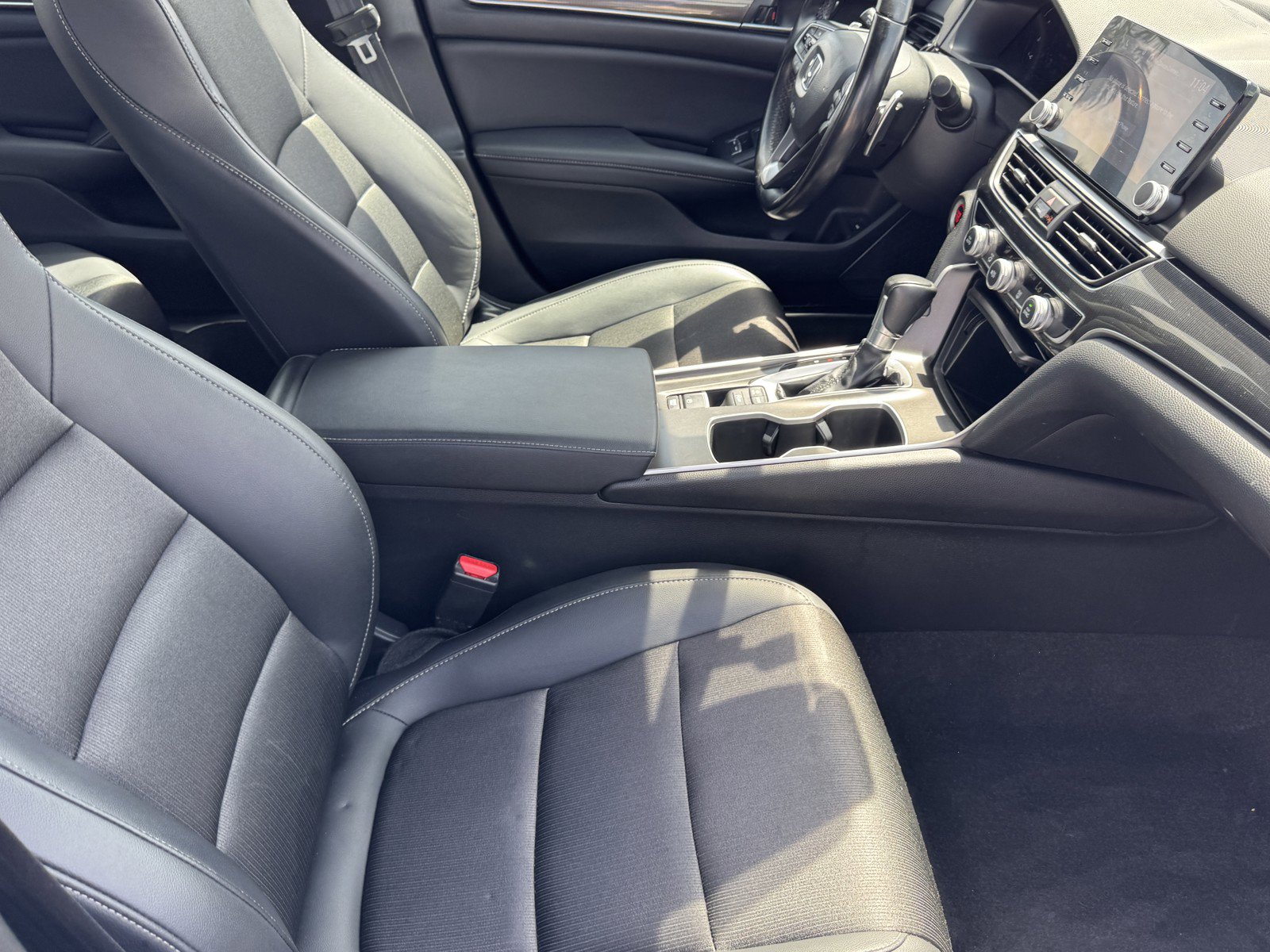 Used 2022 Honda Accord Sport image 16