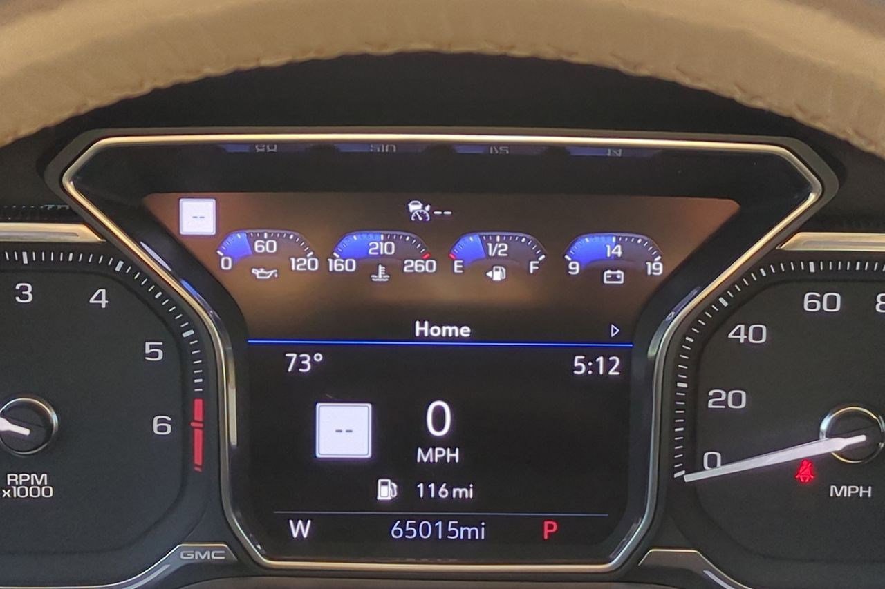 Used 2021 GMC Yukon Denali w/ Denali Premium Package RWD image 23