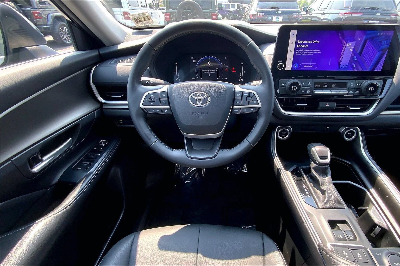 Used 2024 Toyota Grand Highlander AWD image 5