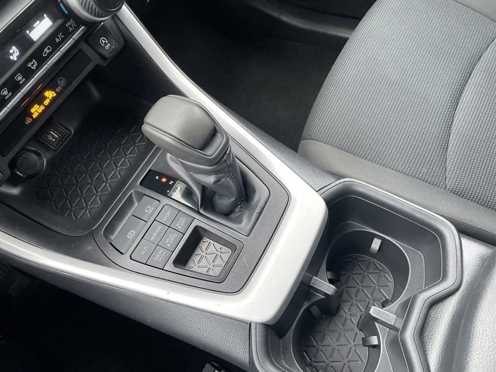 Certified 2024 Toyota RAV4 LE image 21