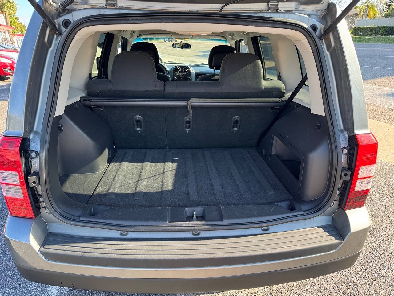Used 2012 Jeep Patriot Sport w/ PWR Value Group FWD image 10