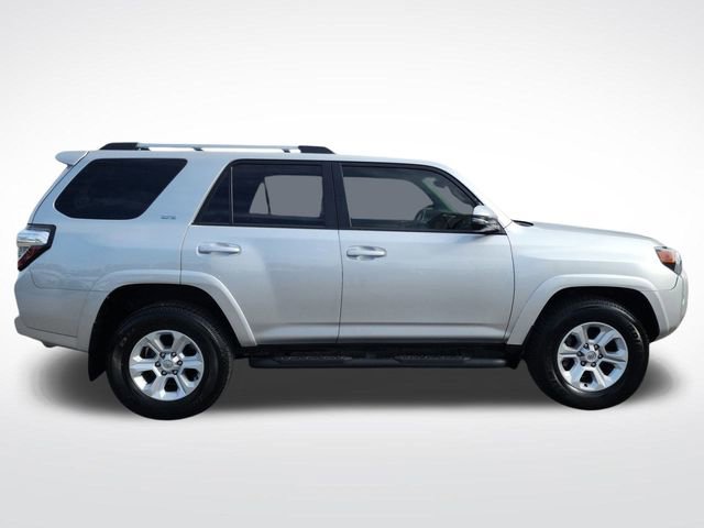 Used 2022 Toyota 4Runner SR5 Premium image 7