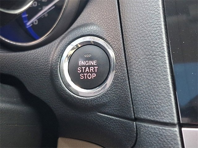 Used 2017 Subaru Outback 3.6R Limited image 24