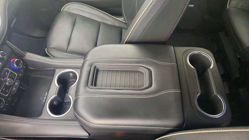 Used 2021 Chevrolet Suburban Premier image 19