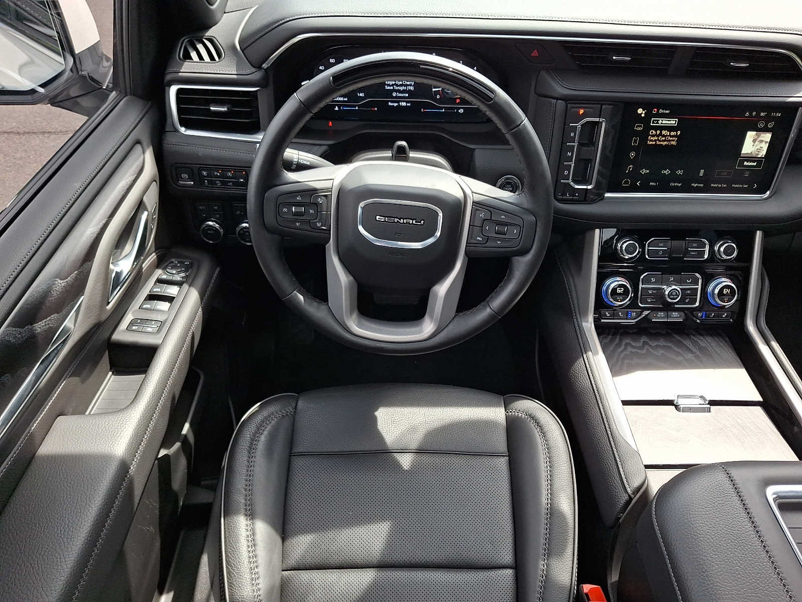 Used 2024 GMC Yukon Denali w/ Advanced Technology Package AWD/4WD image 12
