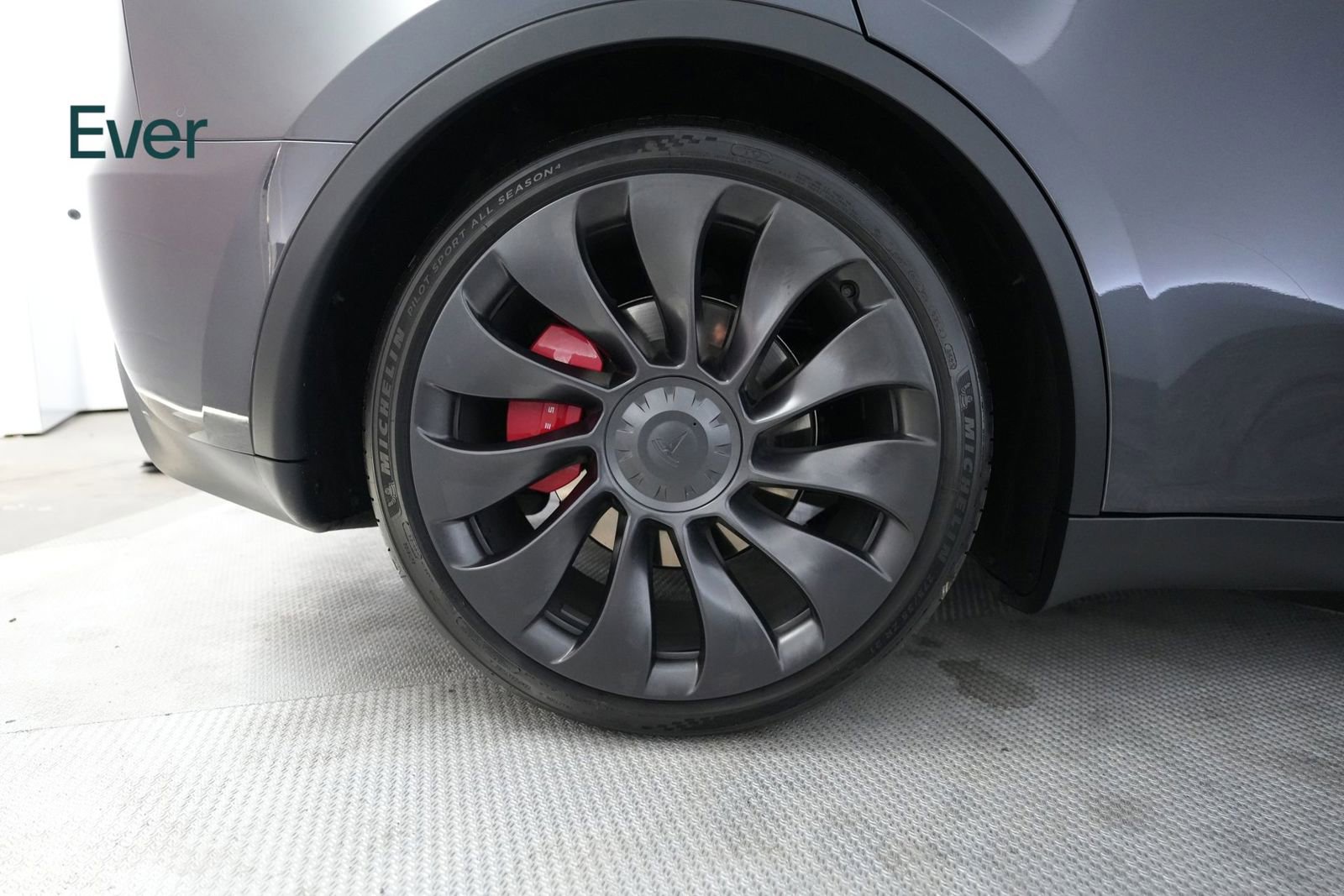 Used 2024 Tesla Model Y Performance AWD/4WD image 22