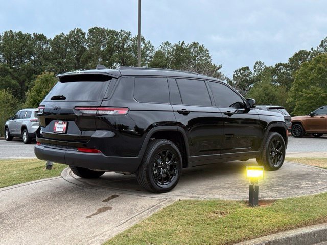 Used 2025 Jeep Grand Cherokee L Altitude RWD image 7