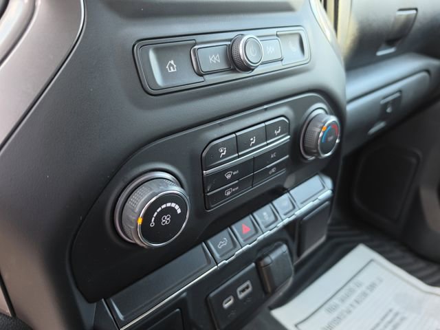 Used 2021 Chevrolet Silverado 1500 Custom image 22