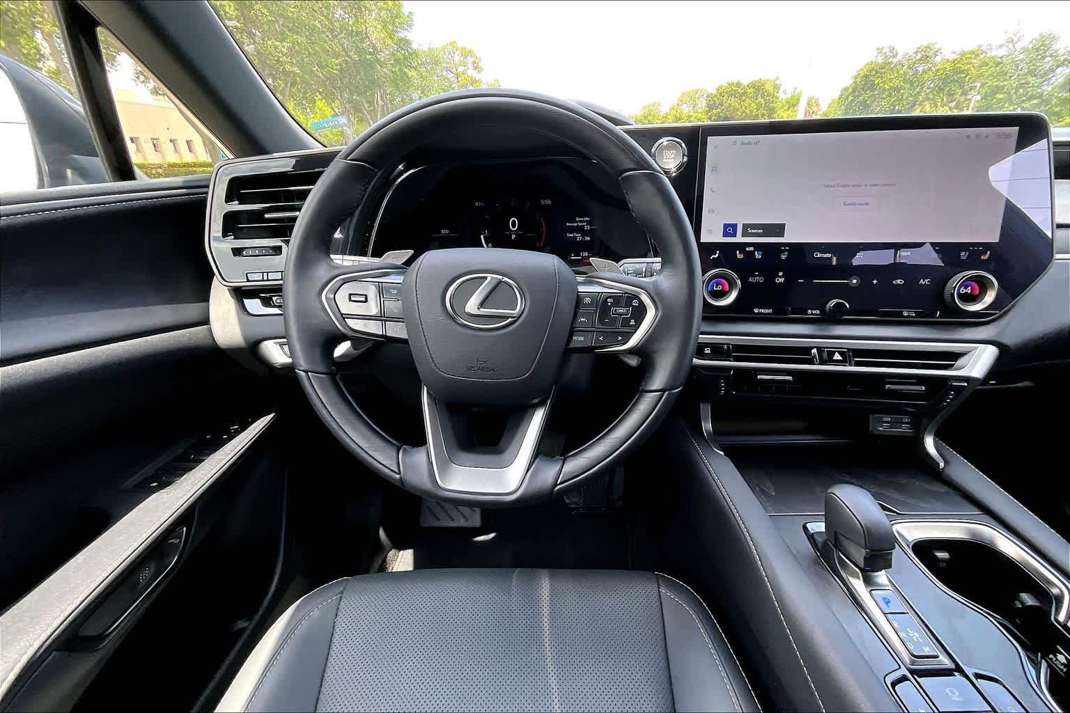 Used 2026 Lexus RX 350 Premium w/ Accessory Package (Z1) FWD image 6