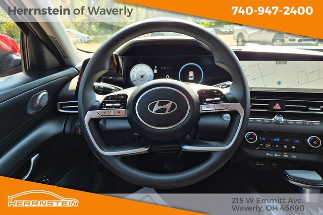 Used 2024 Hyundai Elantra SEL image 8