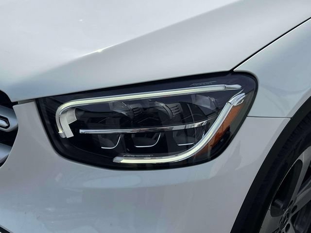 Used 2022 Mercedes-Benz GLC 300 w/ Premium Package Lite image 13