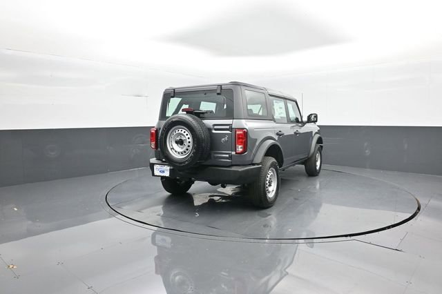 New 2025 Ford Bronco 4-Door image 7