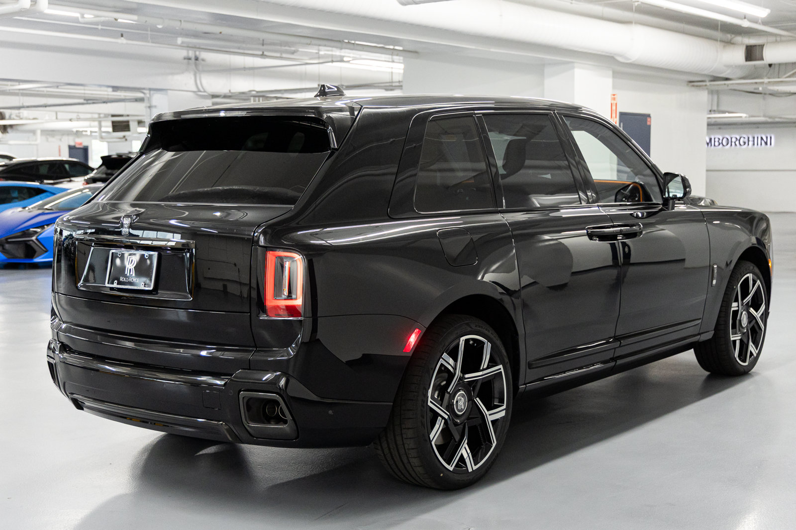 New 2027 Rolls-Royce Cullinan Black Badge AWD/4WD image 6