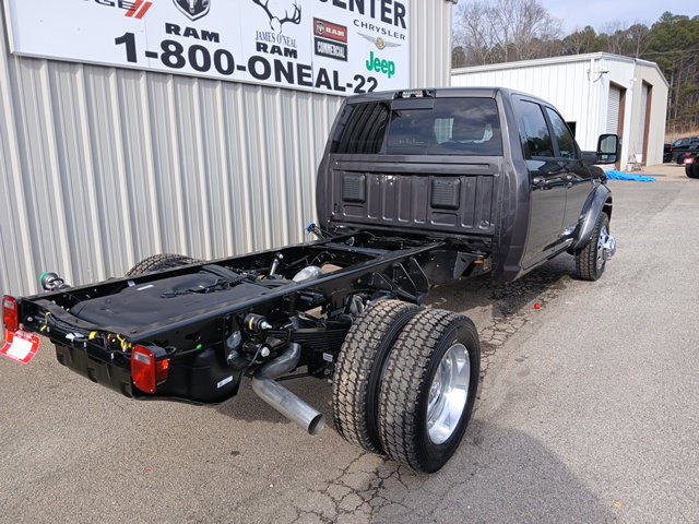 New 2026 RAM 4500 4x4 Crew Cab DRW w/ Laramie Trim Package image 3