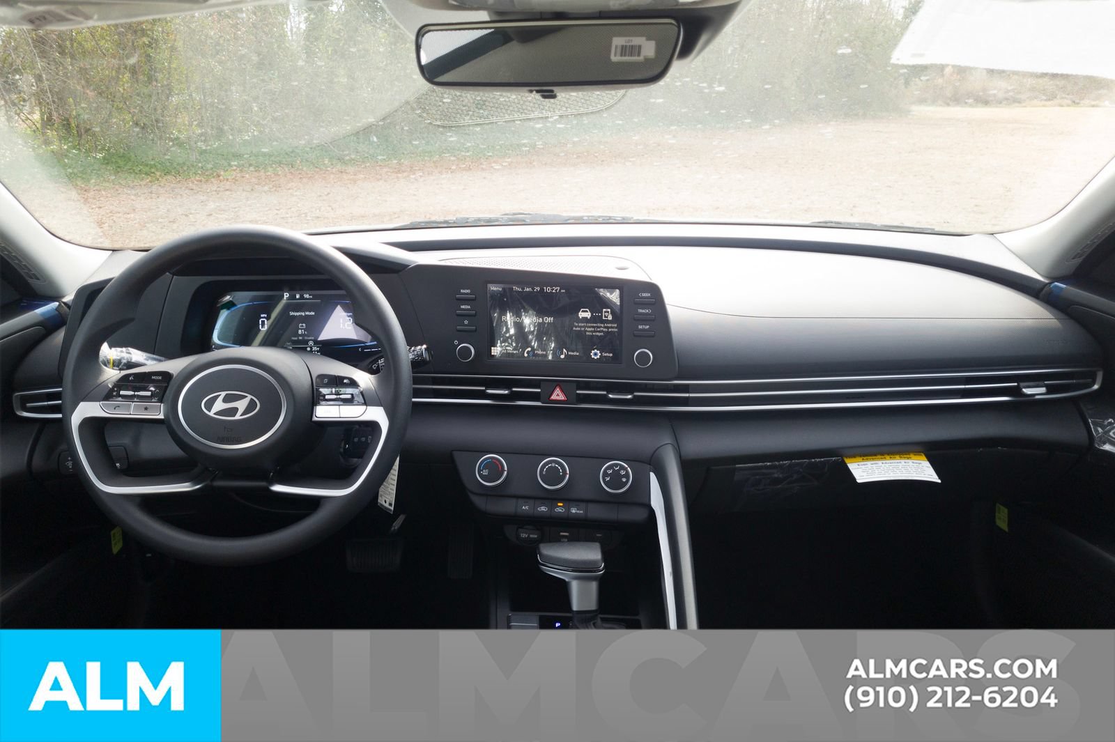 Certified 2026 Hyundai Elantra SE FWD image 18