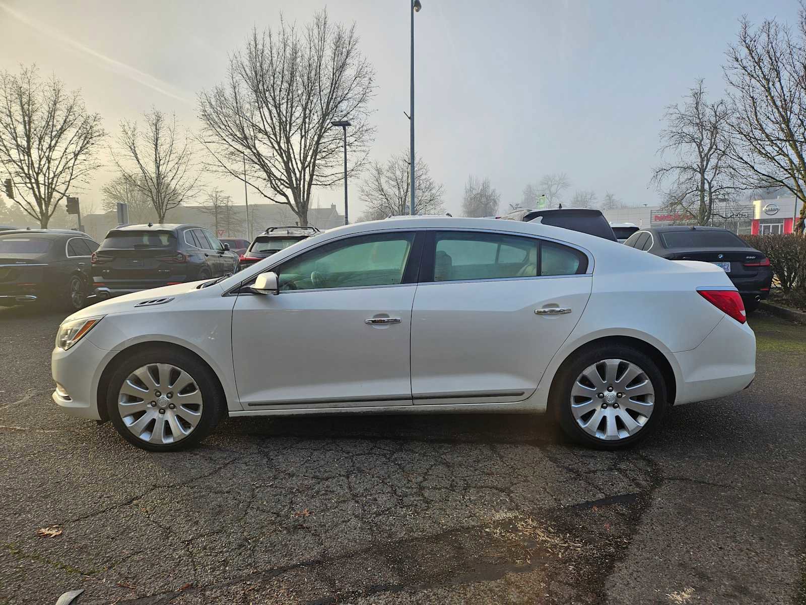 Used 2014 Buick LaCrosse Leather w/ Driver Confidence Package image 6