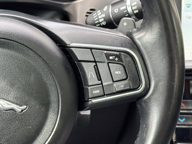 Used 2020 Jaguar F-PACE AWD/4WD image 24