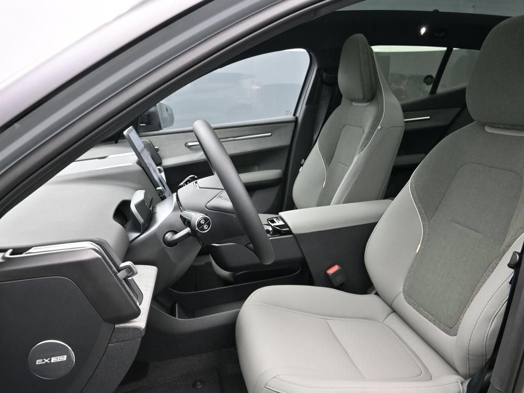 New 2026 Volvo EX30 Cross Country Ultra w/ Protection Package Premier AWD/4WD image 10