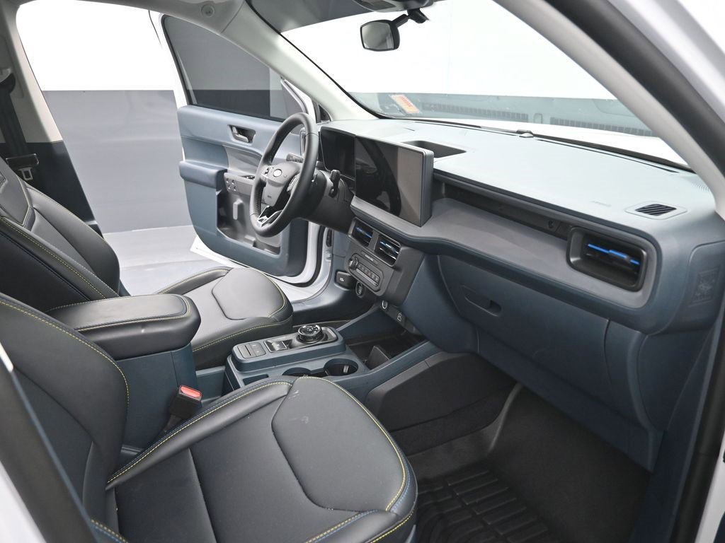 Certified 2025 Ford Maverick Lobo image 24