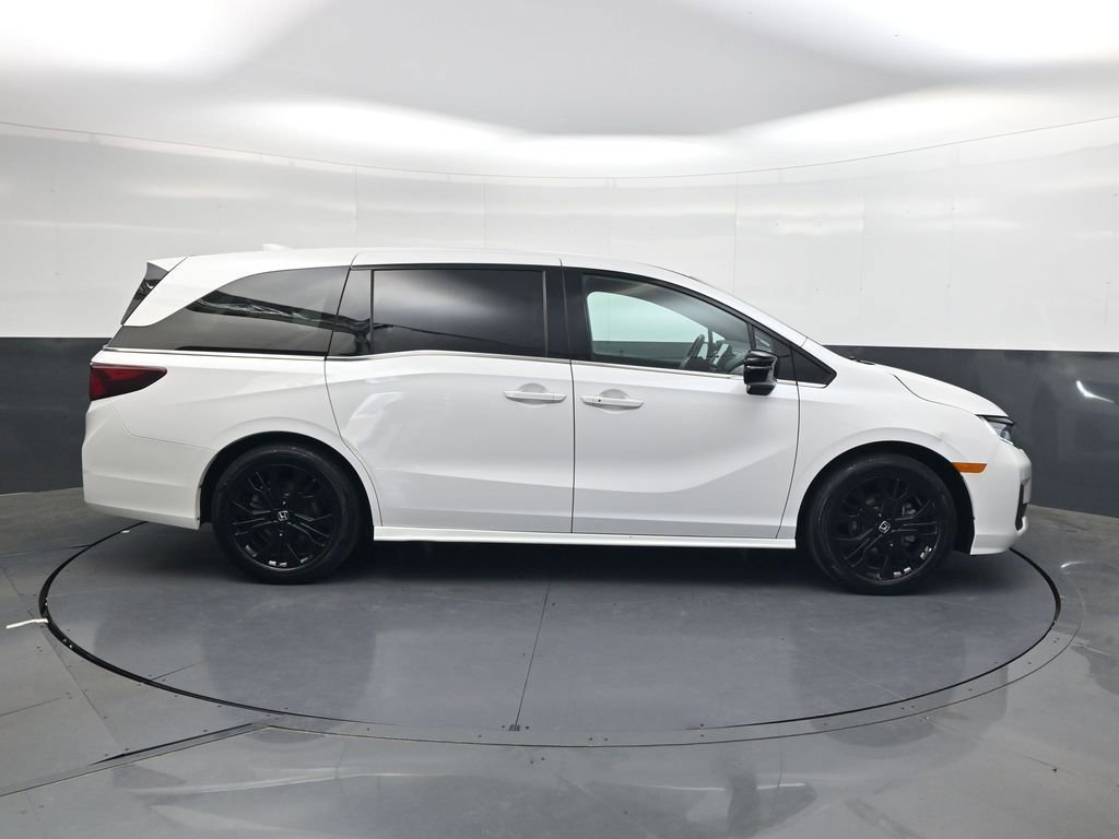 Used 2025 Honda Odyssey Sport-L image 3
