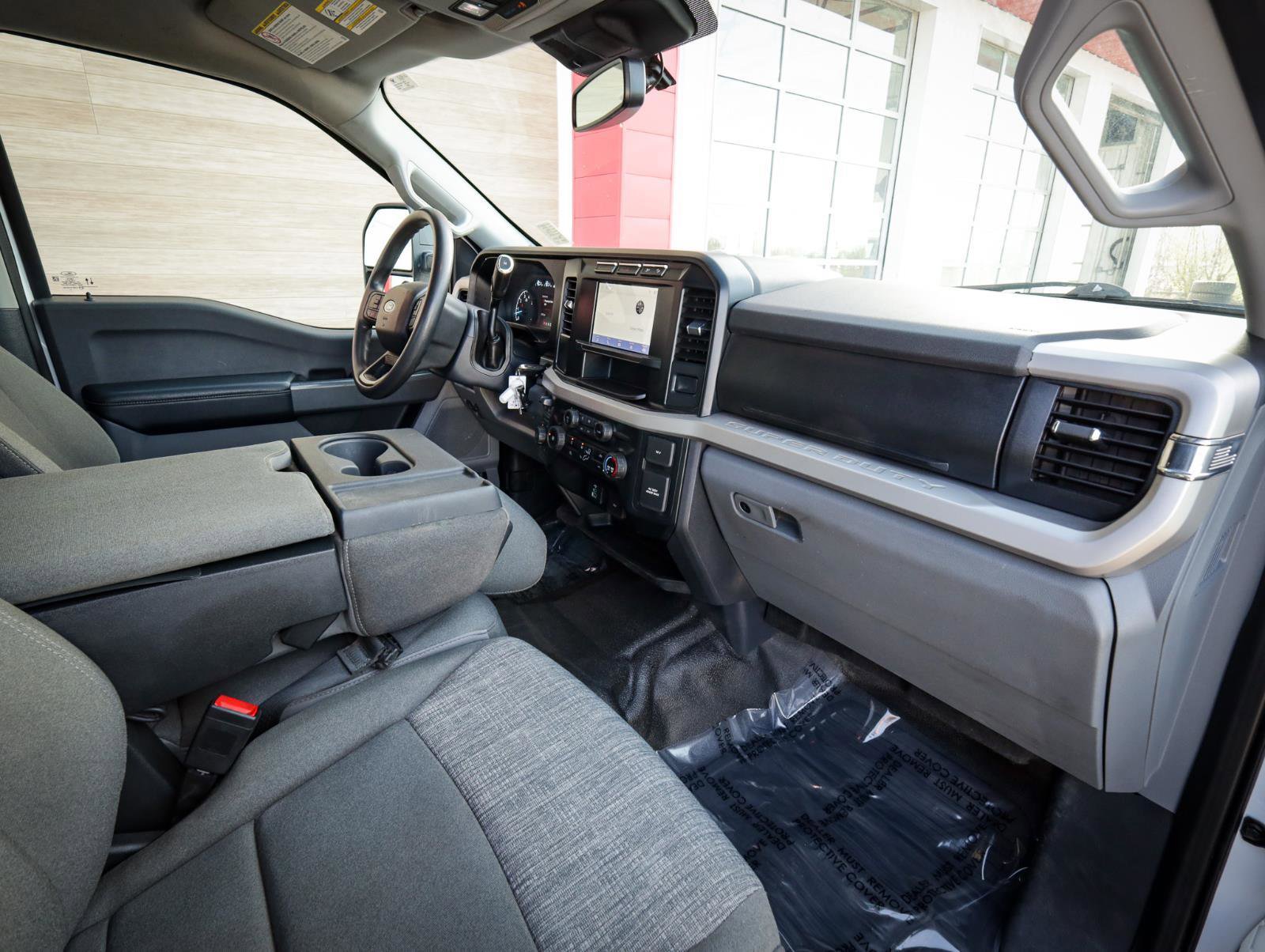 Used 2023 Ford F350 XLT w/ FX4 Off-Road Package image 22