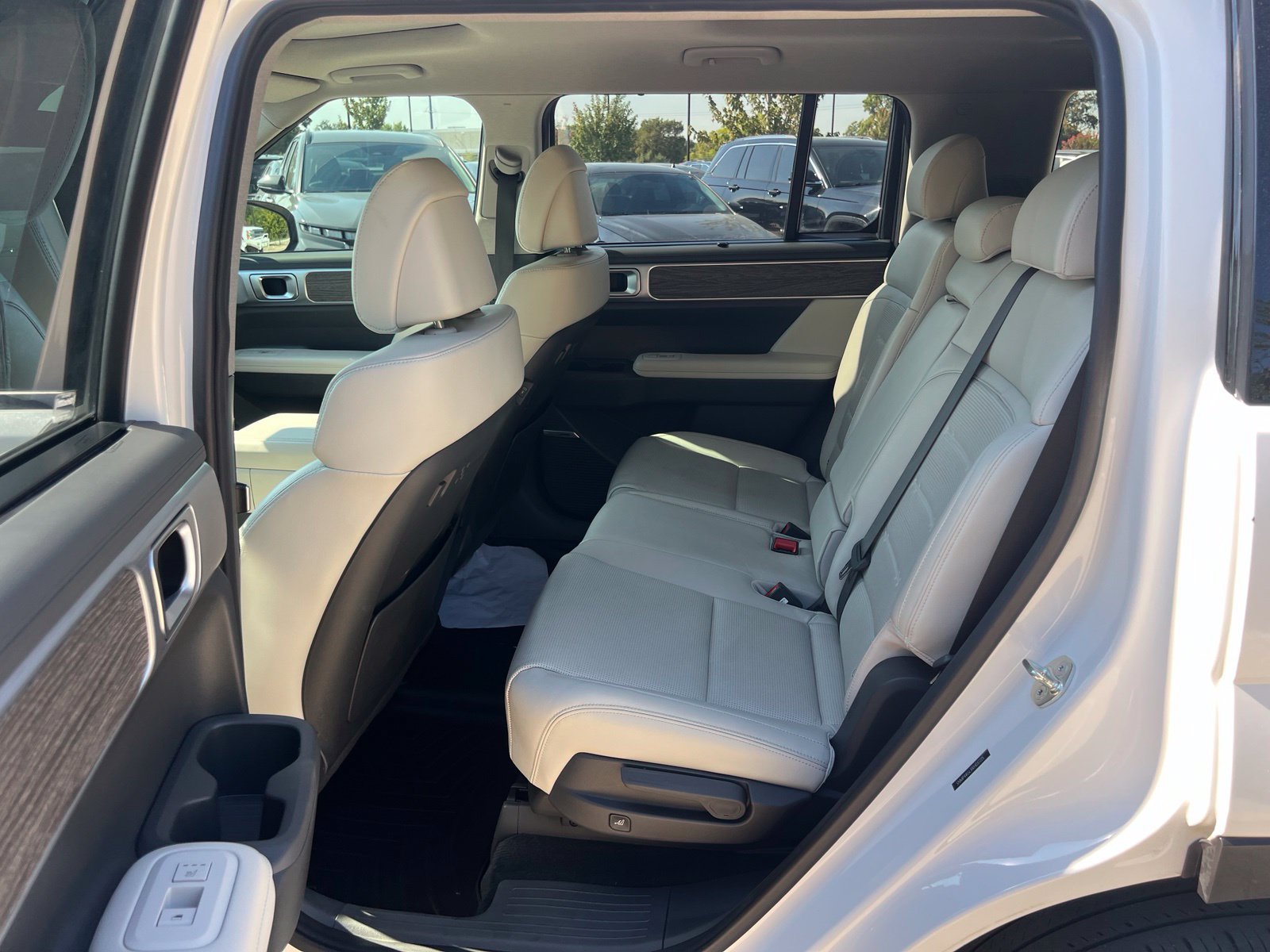 Used 2024 Hyundai Santa Fe Limited FWD image 20