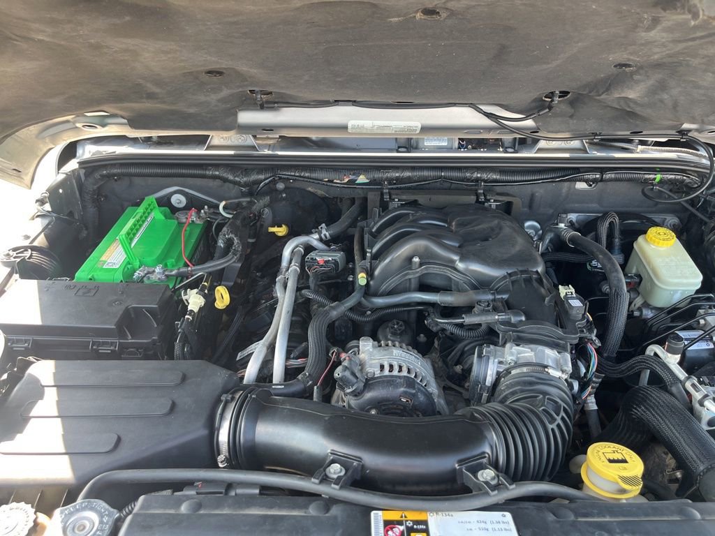 Used 2014 Jeep Wrangler Unlimited Sahara w/ Max Tow Package image 28